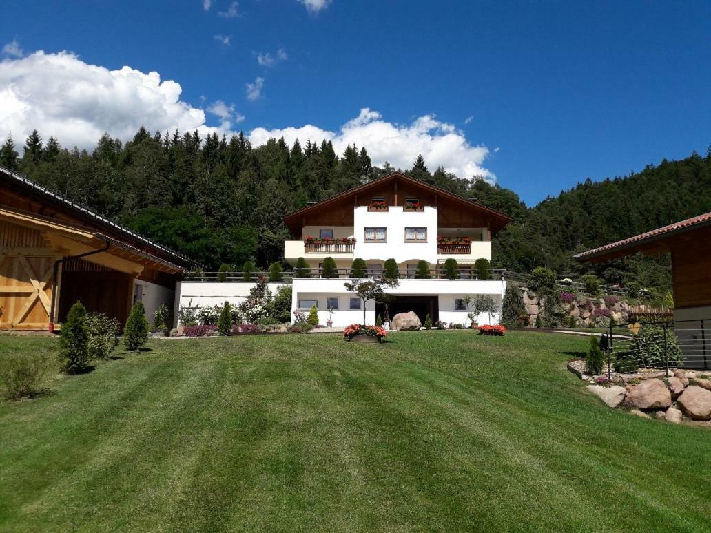 Gasserhof Chalets Мелтина Екстериор снимка